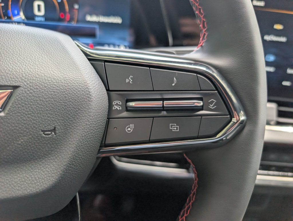 New 2027 Chevrolet Equinox RS FWD image 25