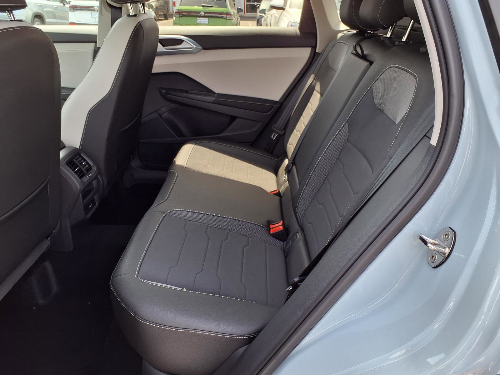 New 2026 Volkswagen Taos SE image 12