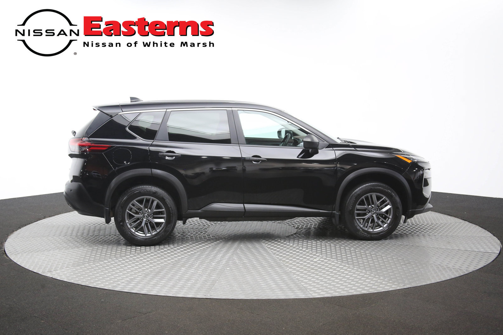 Used 2023 Nissan Rogue S AWD/4WD image 41