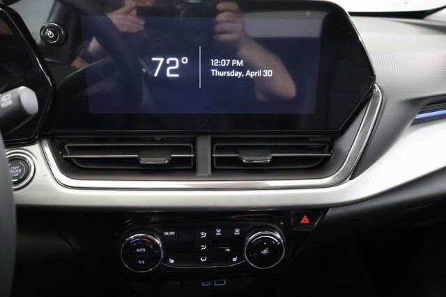 New 2026 Chevrolet Trax LT FWD image 17