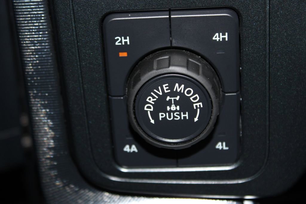 Used 2025 Ford F150 Platinum image 44