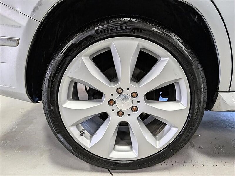 Used 2010 Mercedes-Benz GLK 350 4MATIC image 13