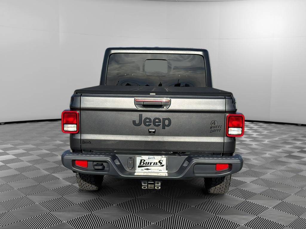 Used 2023 Jeep Gladiator Willys image 6