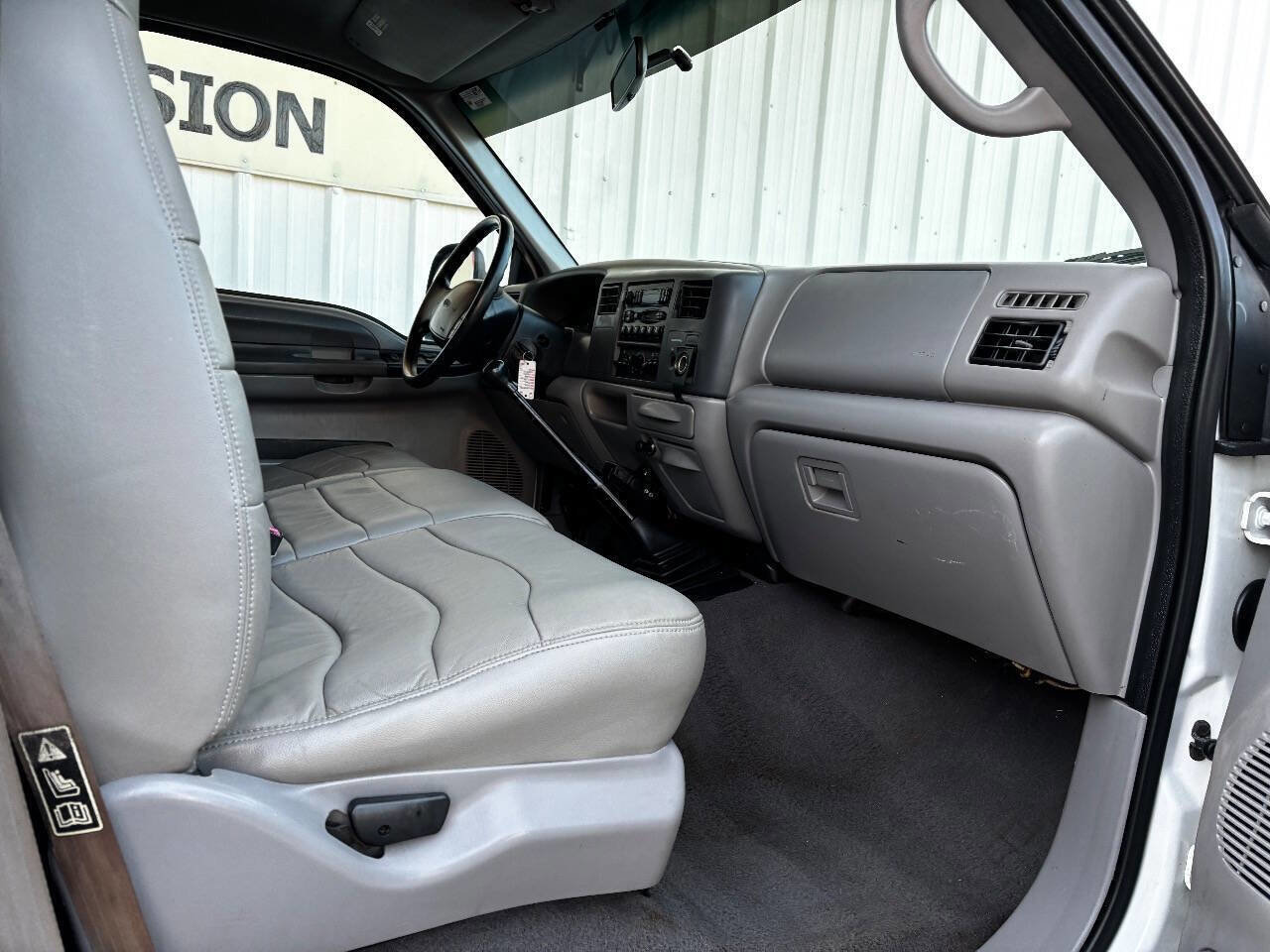 Used 2000 Ford F250 XL image 11