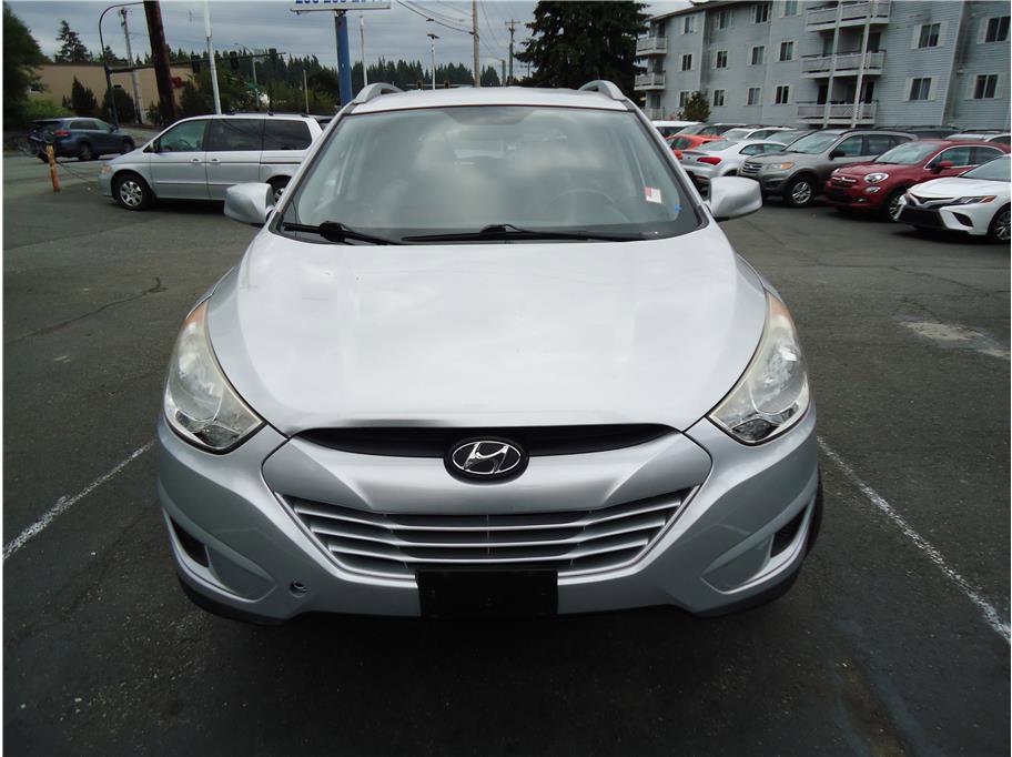 Used 2010 Hyundai Tucson GLS w/ Navigation Pkg 3 image 2