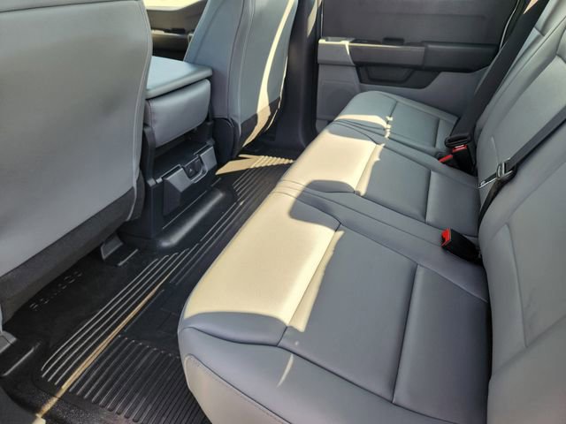New 2026 Ford F250 XL w/ XL Chrome Package image 30