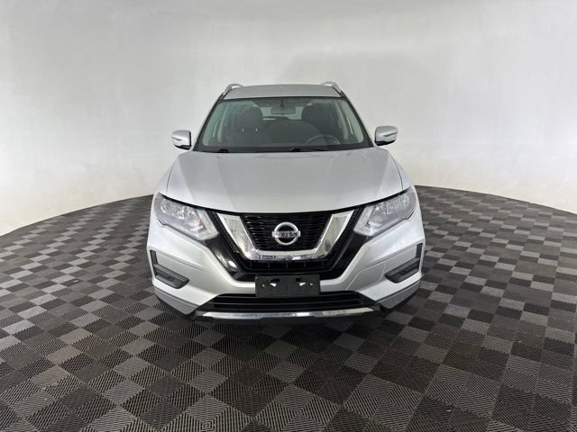 Used 2017 Nissan Rogue SV AWD/4WD image 2