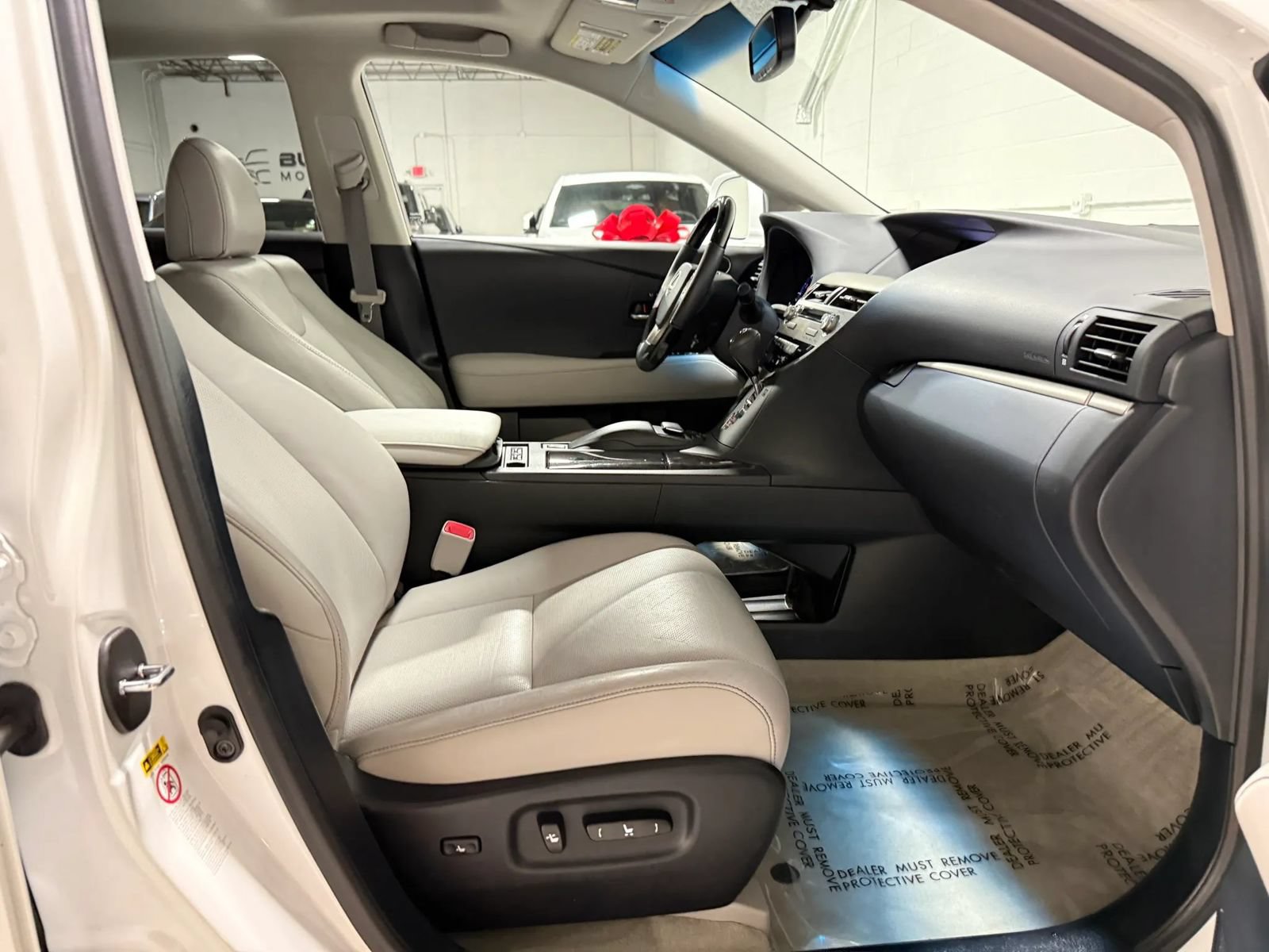 Used 2013 Lexus RX 450h AWD w/ Navigation Pkg image 60