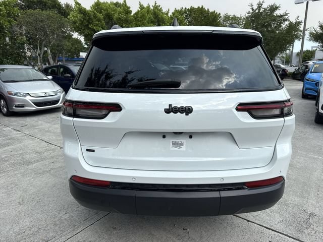 Used 2022 Jeep Grand Cherokee L Laredo RWD image 25