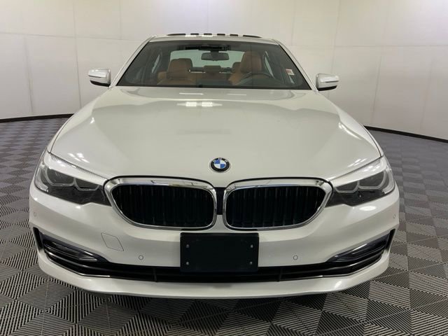 Used 2018 BMW 540i xDrive AWD/4WD image 3