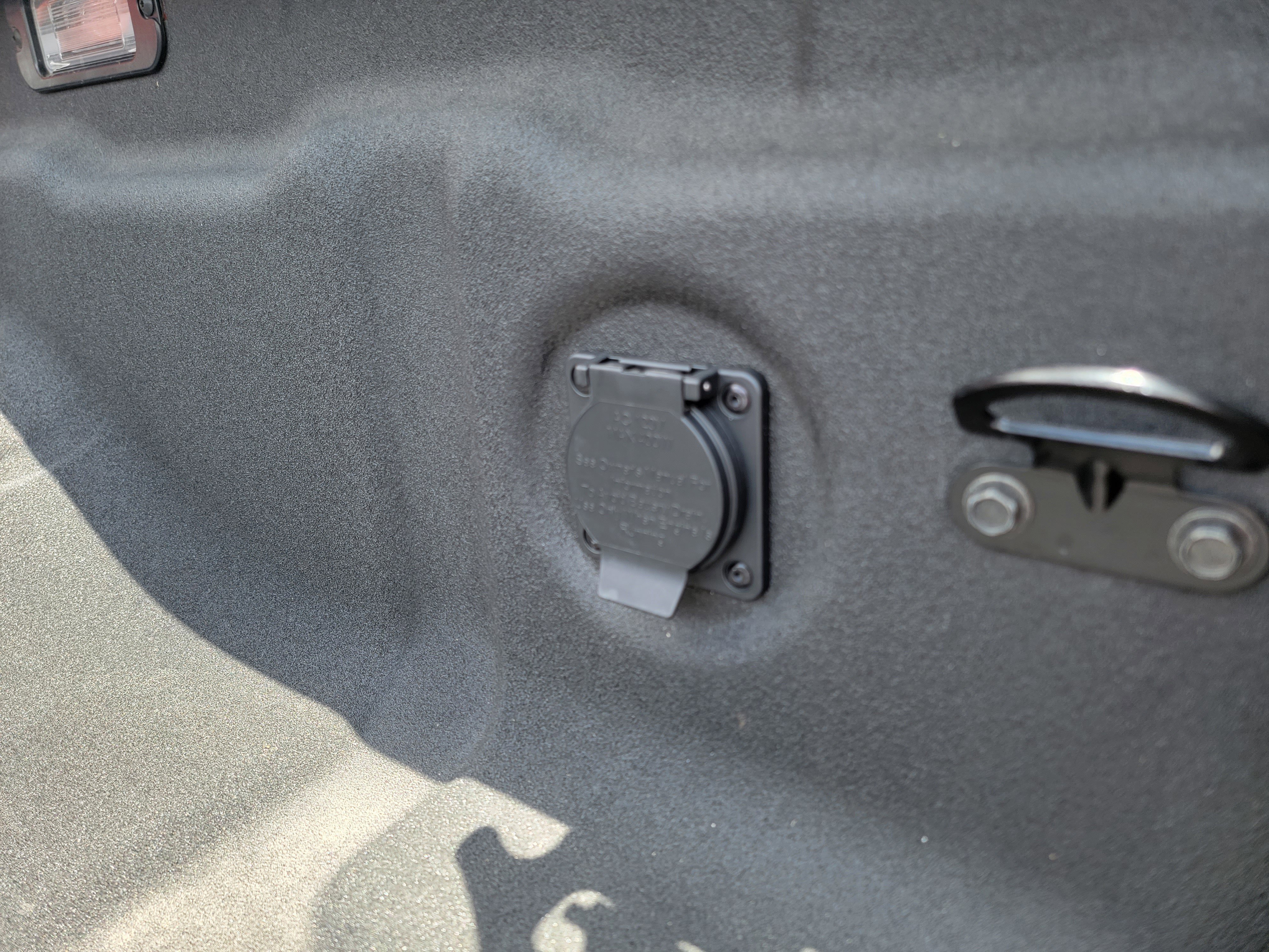 Used 2025 Nissan Frontier PRO-4X w/ Pro Convenience Package image 37