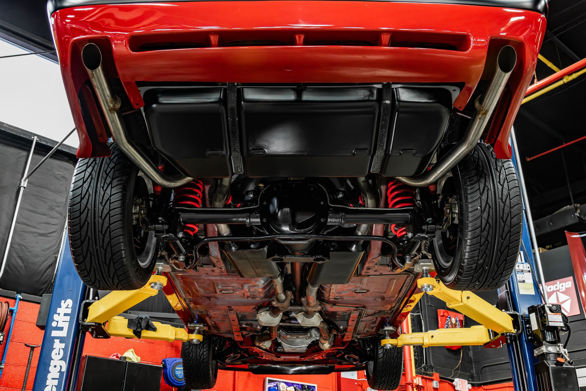 Used 1988 Ford Mustang LX RWD image 5