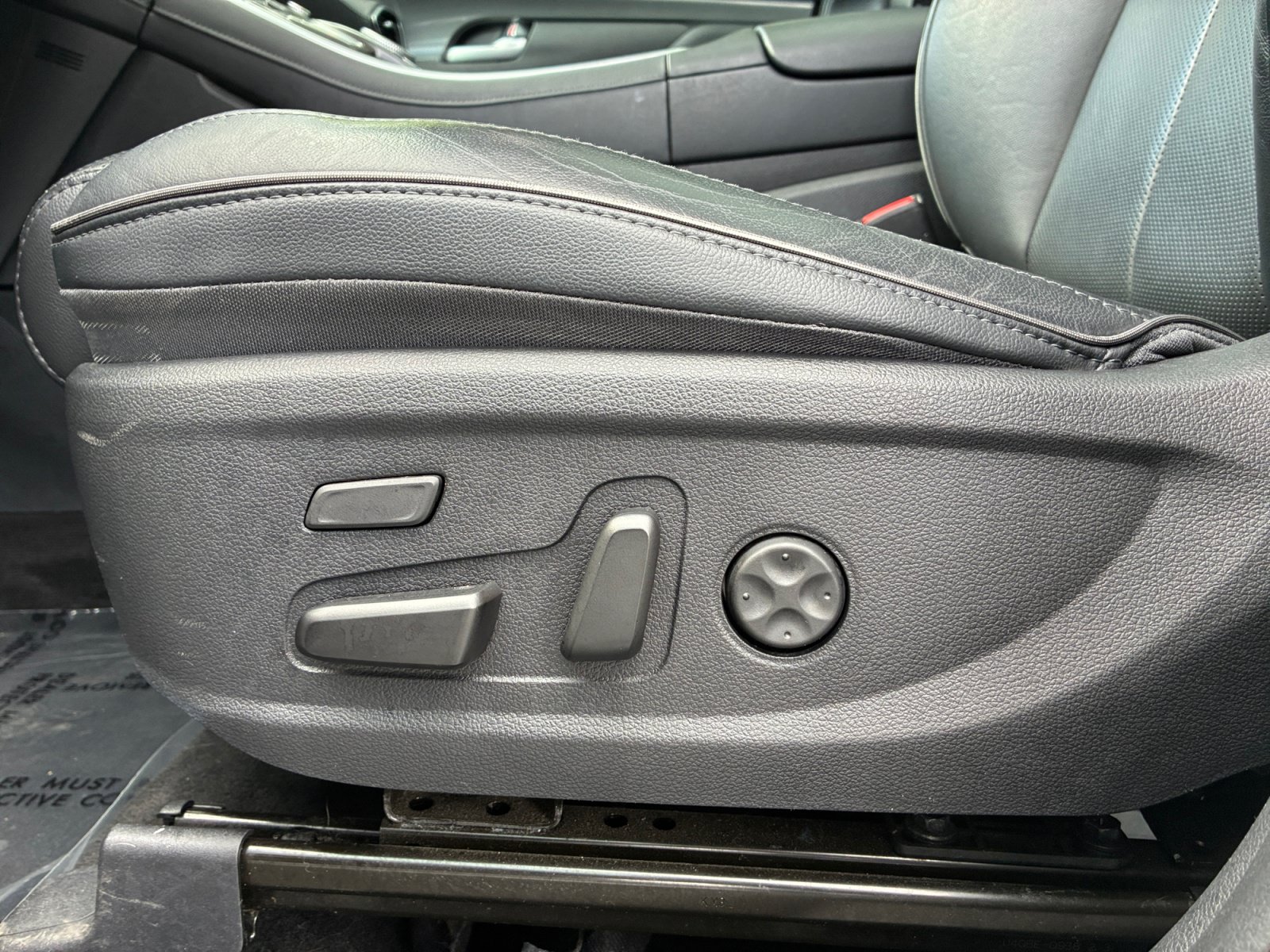 Used 2021 Hyundai Santa Fe Limited AWD/4WD image 14