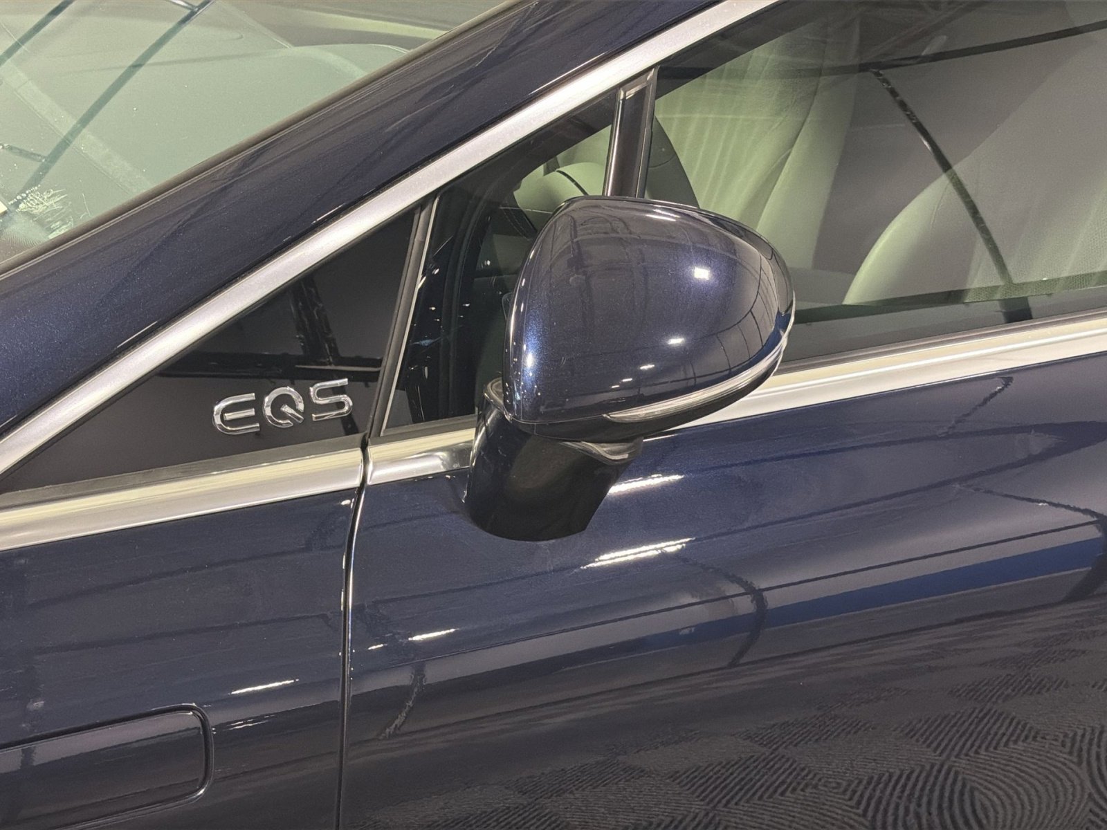Used 2022 Mercedes-Benz EQS 580 4MATIC Sedan image 15