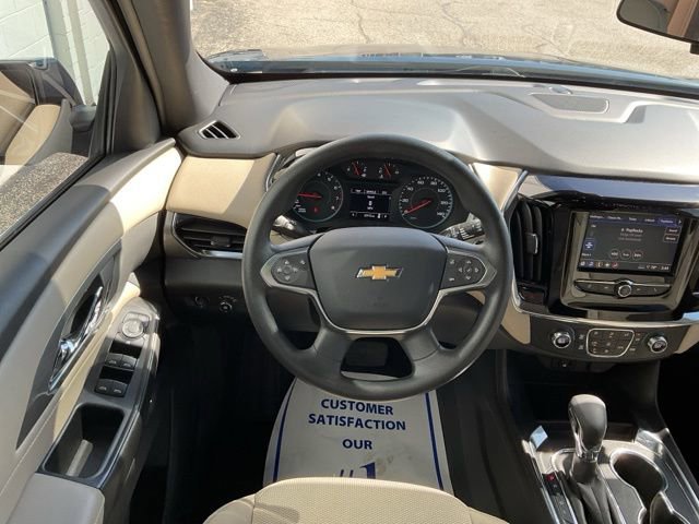 Used 2023 Chevrolet Traverse LS w/ Safety Package FWD image 17