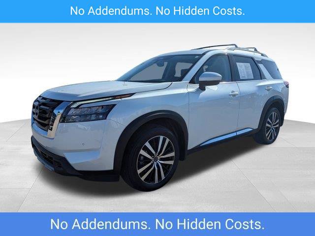 Used 2025 Nissan Pathfinder Platinum w/ Cargo Package image 1