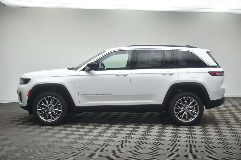 New 2027 Jeep Grand Cherokee Limited AWD/4WD image 13