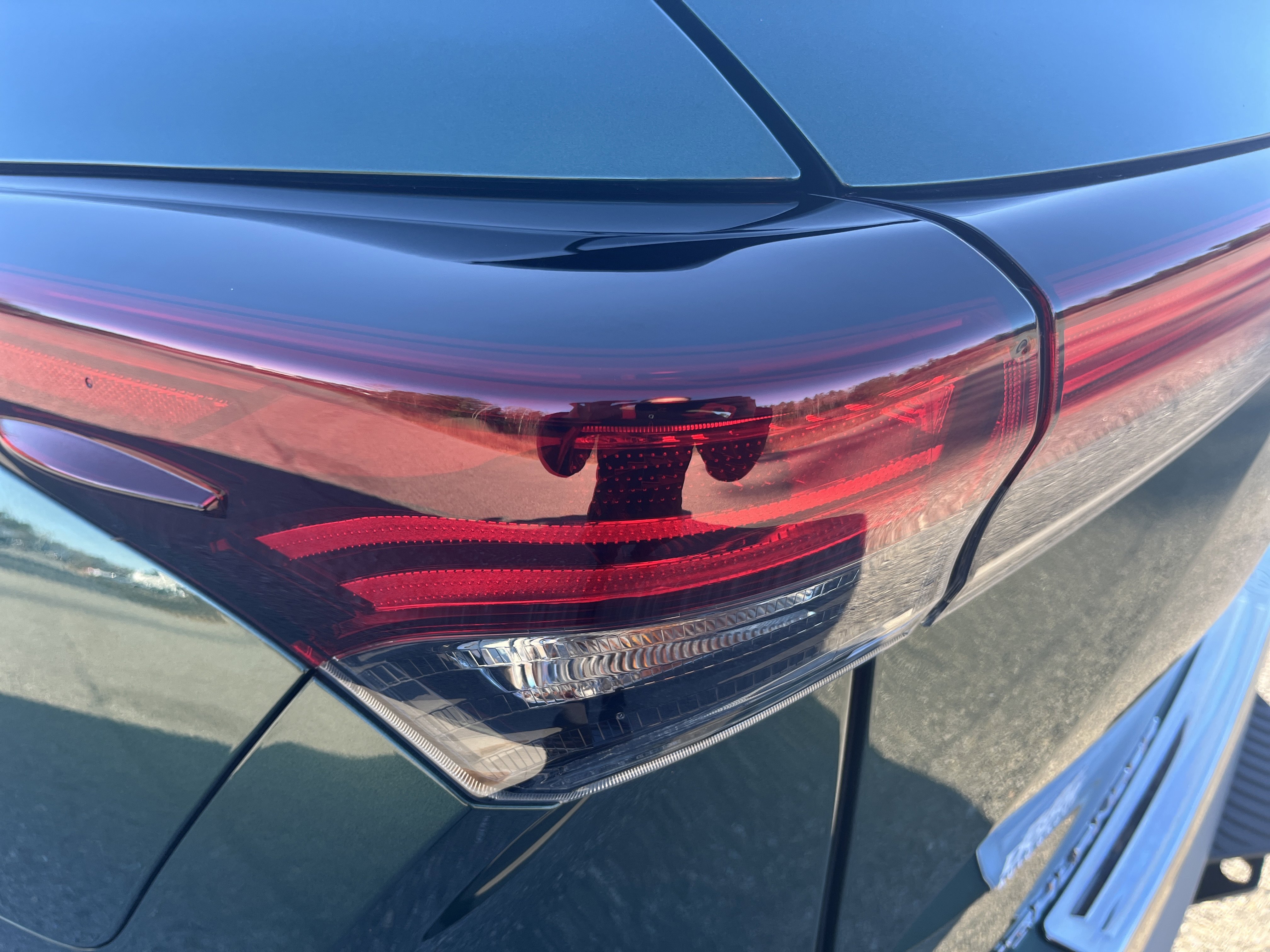 Used 2024 Toyota Highlander Platinum image 11