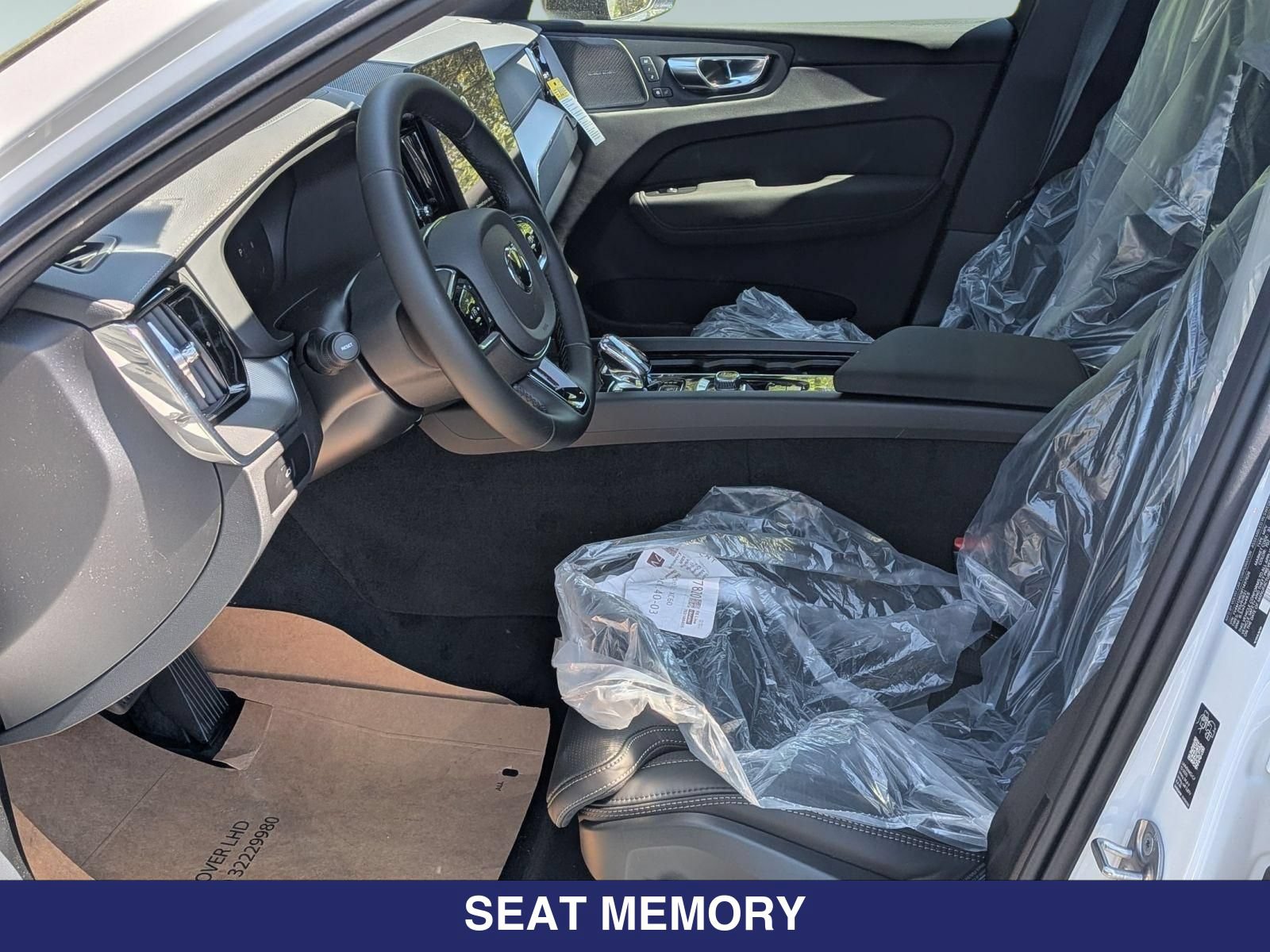 New 2026 Volvo XC60 B5 Ultra w/ Protection Package Premier AWD/4WD image 14