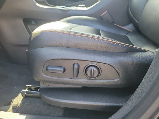 Used 2024 GMC Terrain AT4 w/ Tech Package AWD/4WD image 17