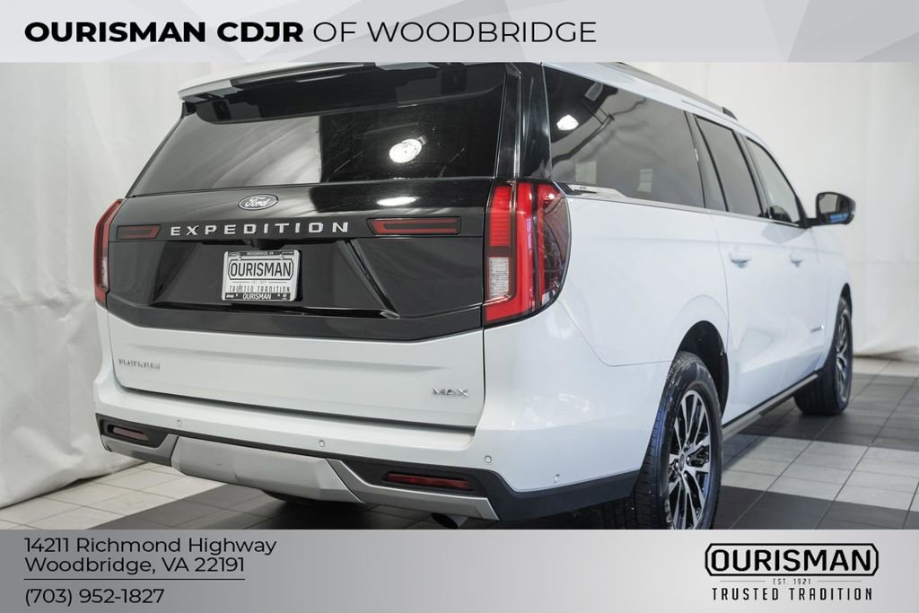 Used 2025 Ford Expedition Max Platinum AWD/4WD image 5