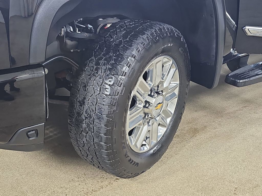 Certified 2024 Chevrolet Silverado 2500 High Country w/ Technology Package AWD/4WD image 38