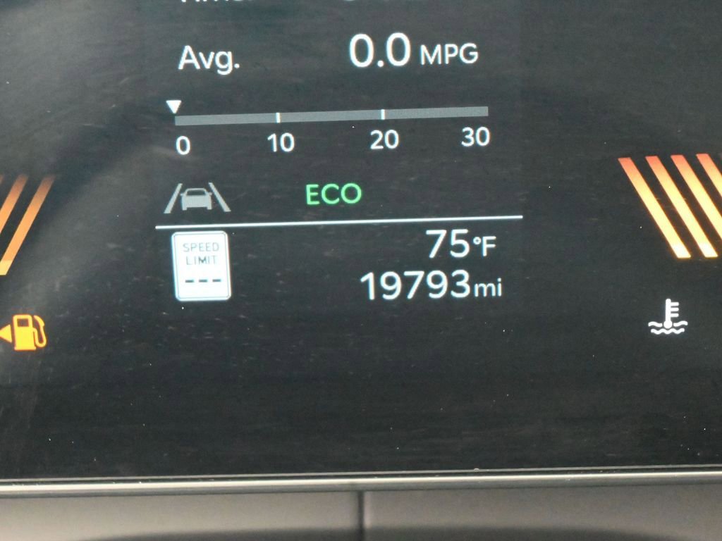 Used 2025 Kia Carnival image 28