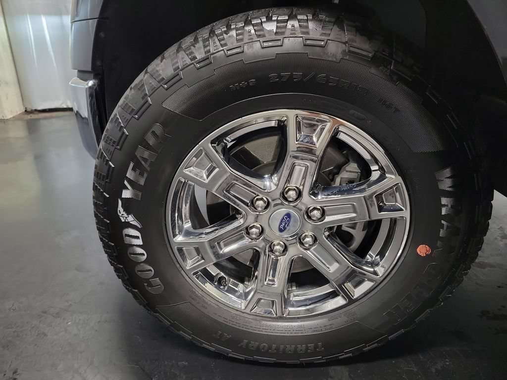 Used 2023 Ford F150 Lariat w/ FX4 Off-Road Package AWD/4WD image 13