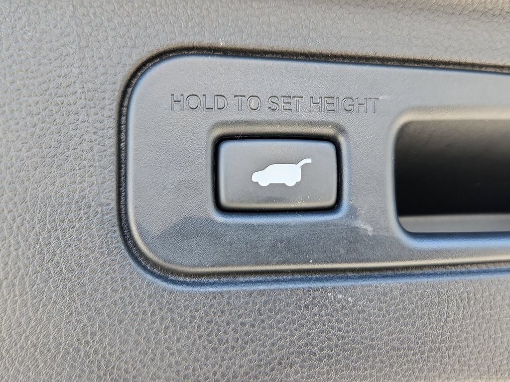 Used 2025 Honda Pilot EX-L image 25
