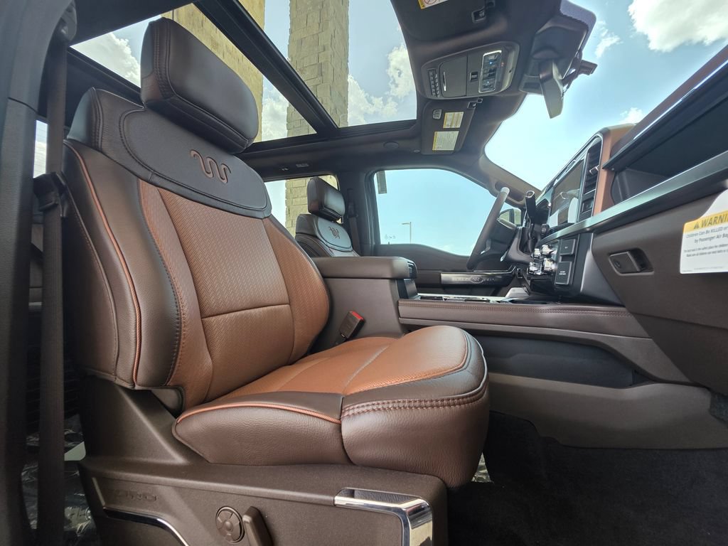 New 2026 Ford F250 King Ranch w/ Chrome Package AWD/4WD image 18