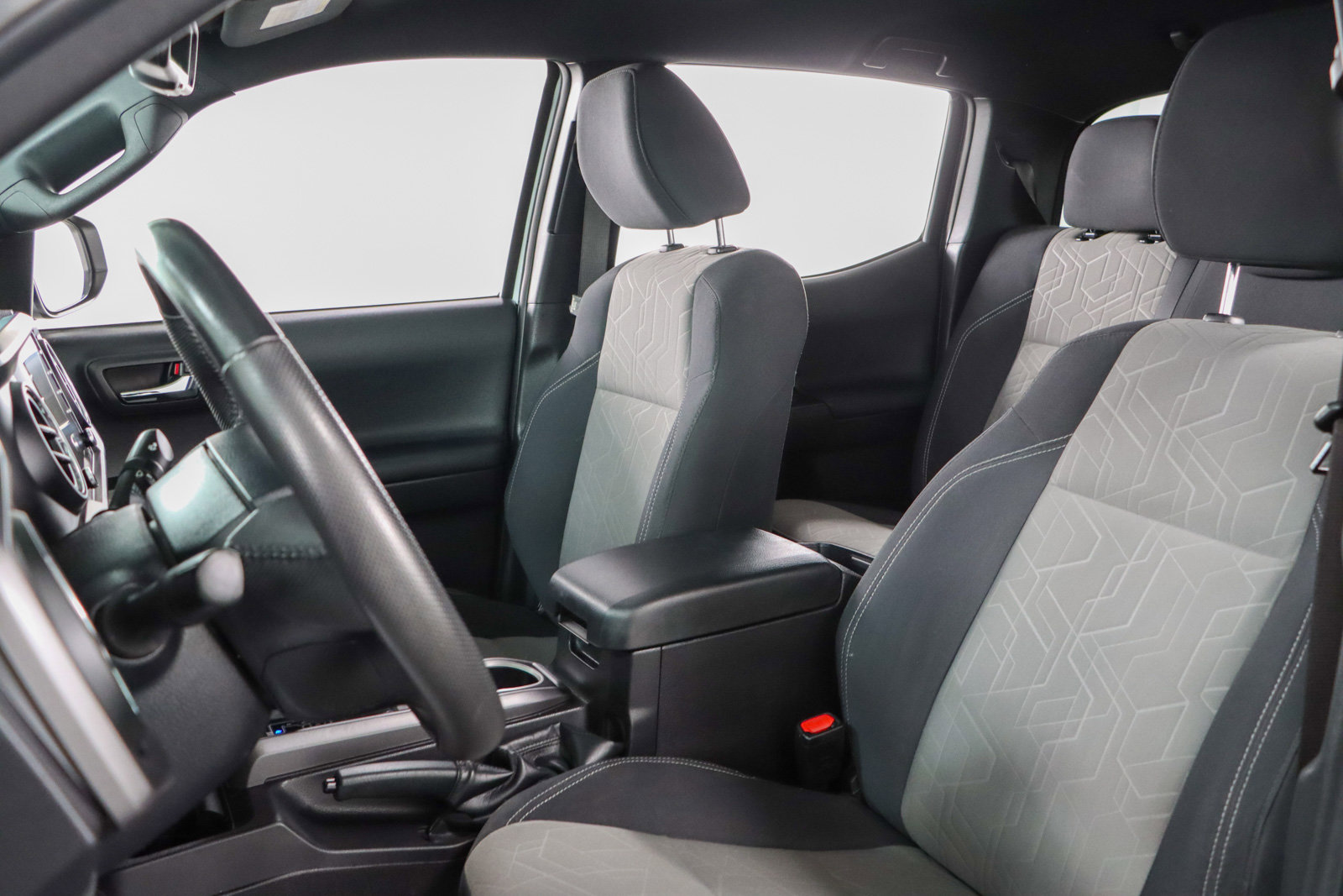 Used 2023 Toyota Tacoma TRD Off-Road image 24