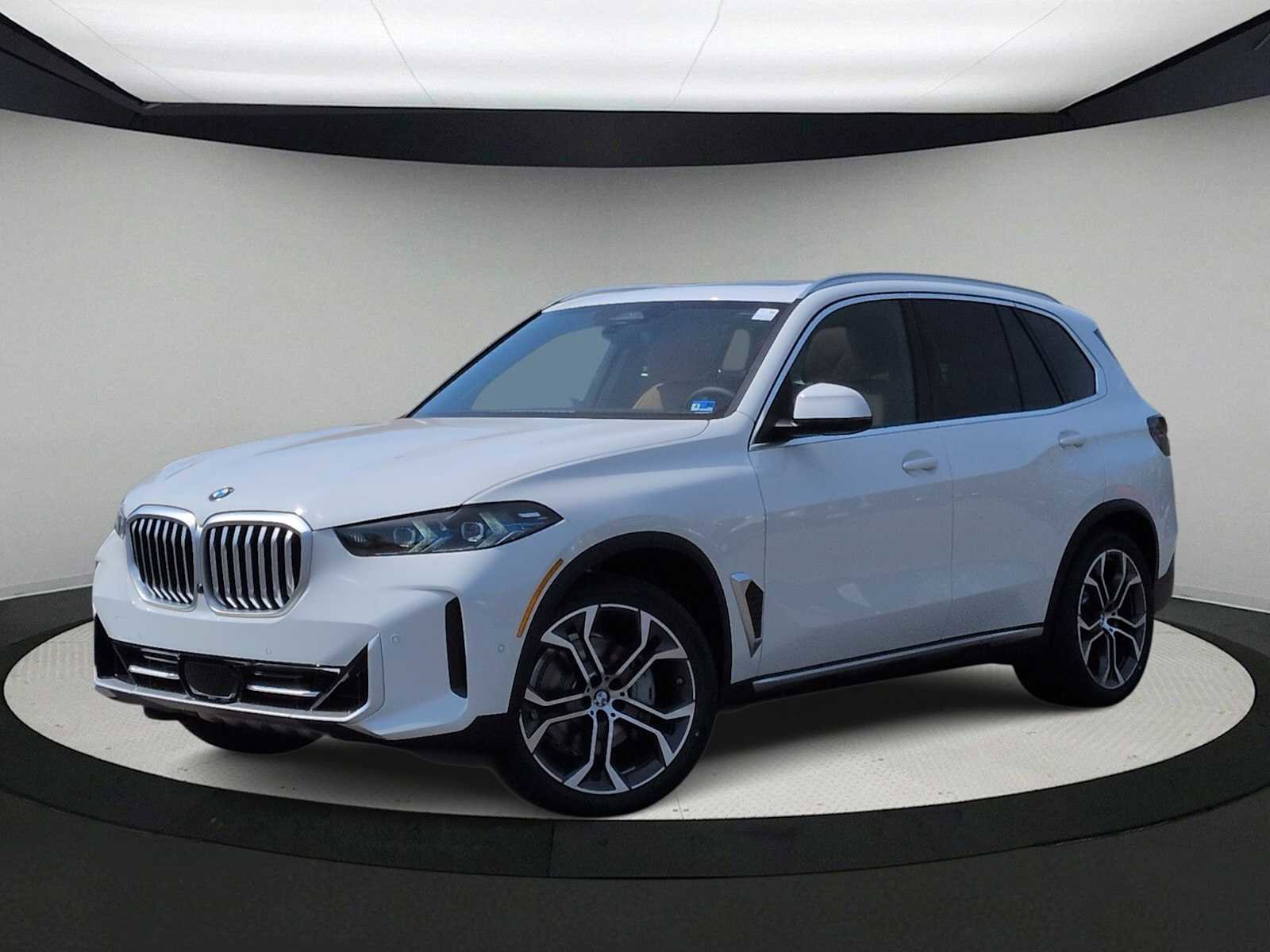 New 2026 BMW X5 xDrive40i w/ Off-Road Package image 1