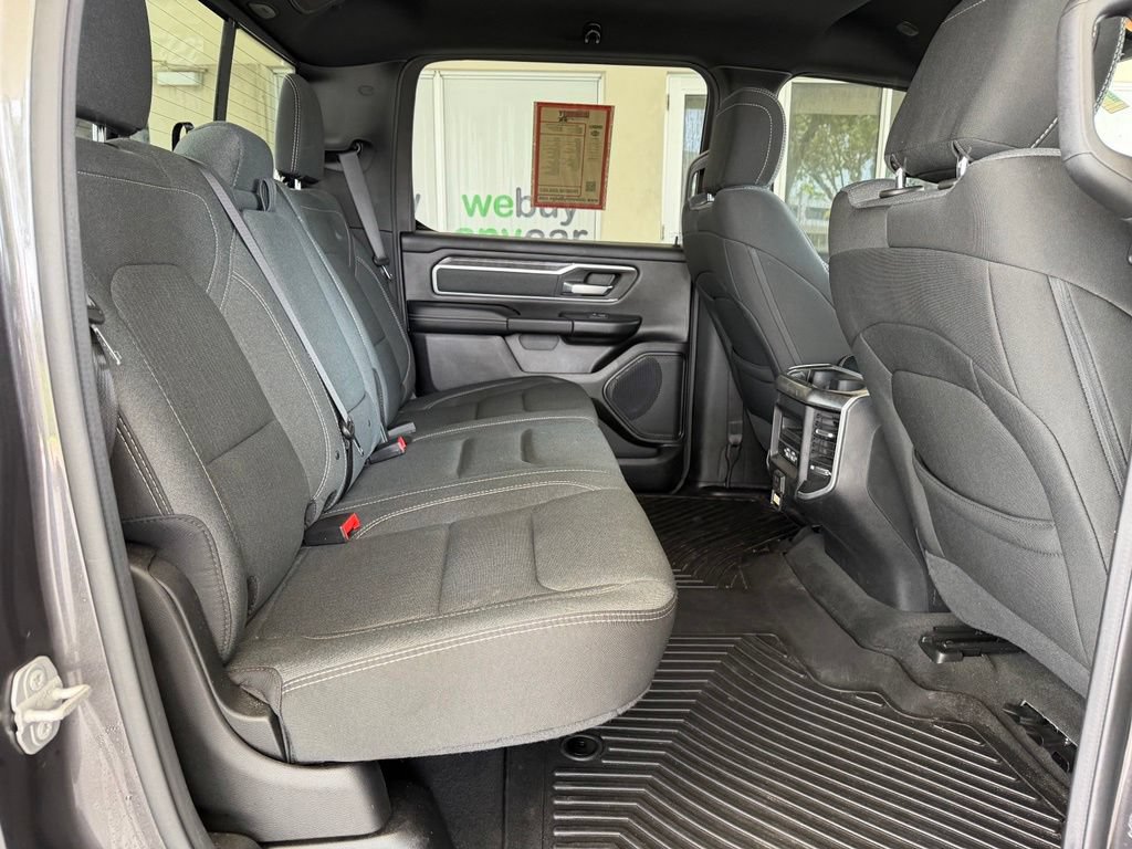 Used 2021 RAM 1500 Big Horn RWD image 29