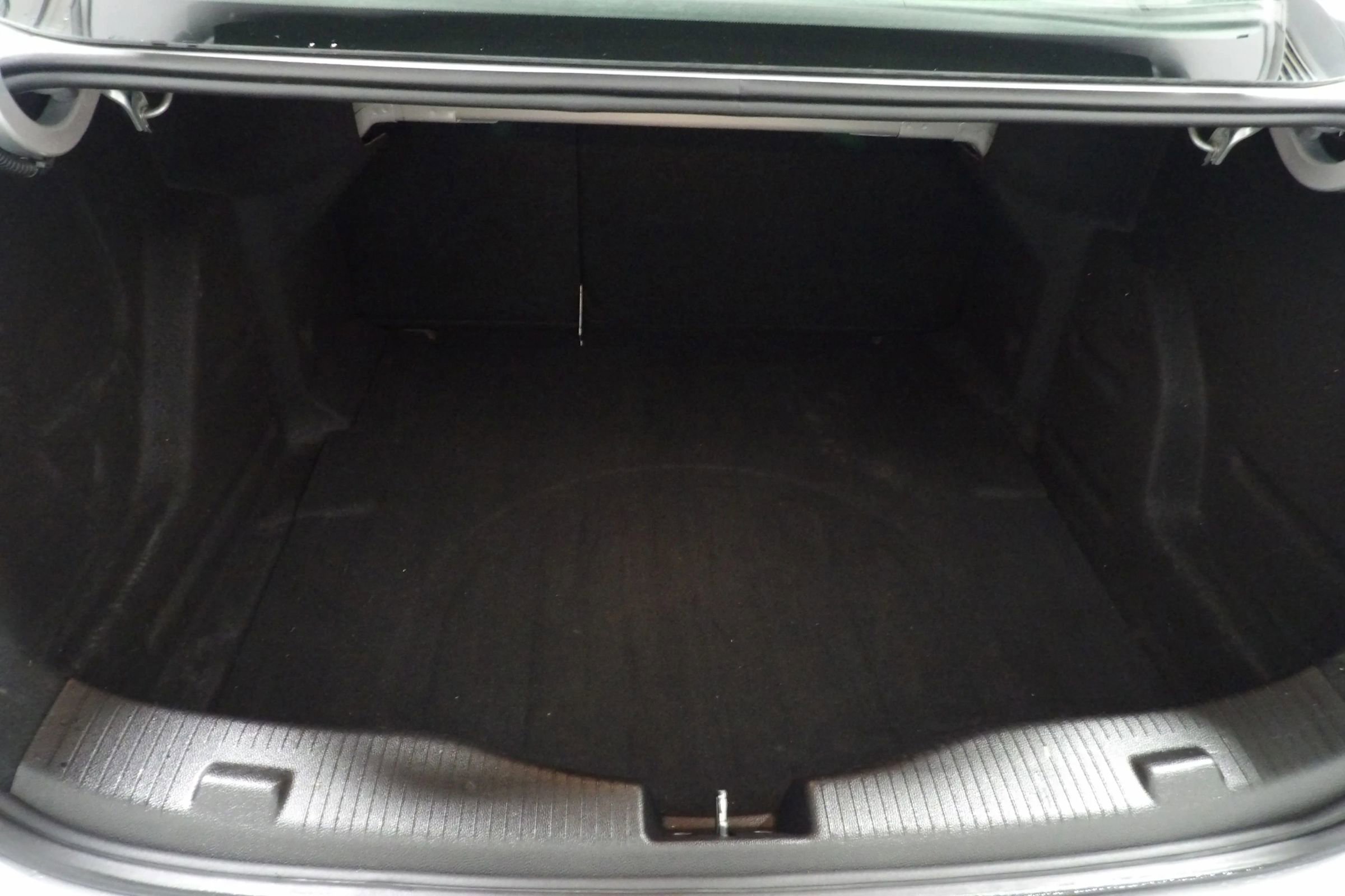 Used 2018 Chevrolet Cruze LT w/ Convenience Package image 6