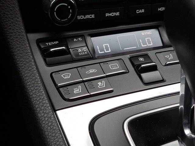 Certified 2017 Porsche 911 Carrera 4 image 30