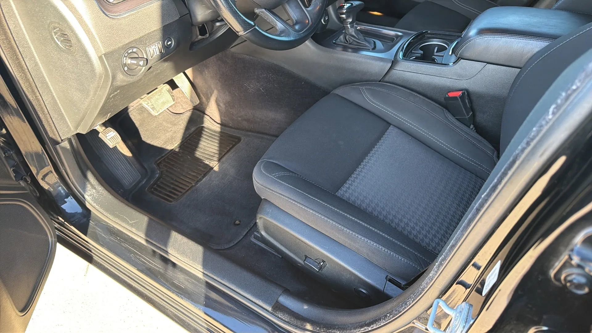 Used 2018 Dodge Charger GT w/ Driver Confidence Group image 31