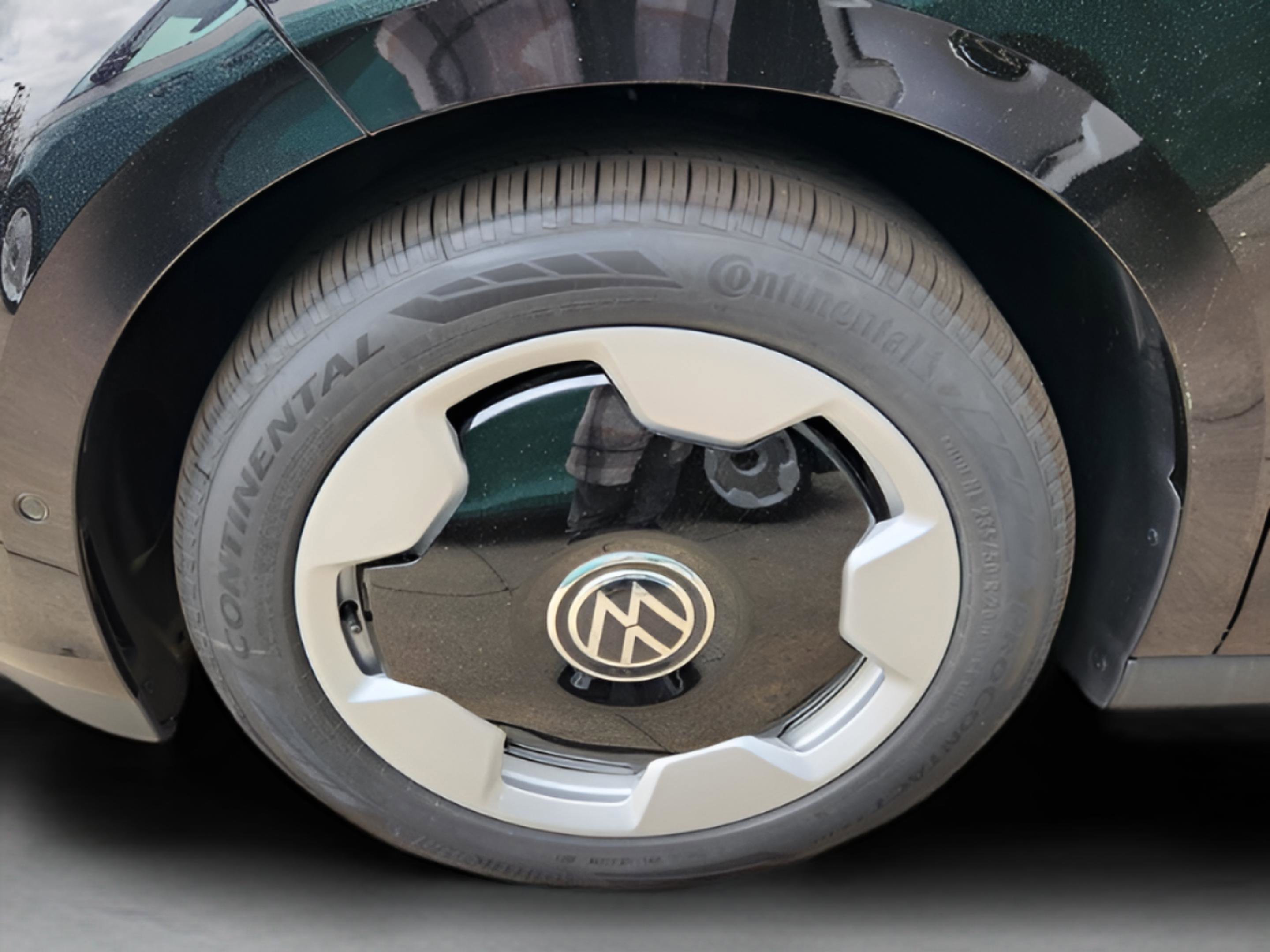 New 2025 Volkswagen ID. Buzz Pro S image 24