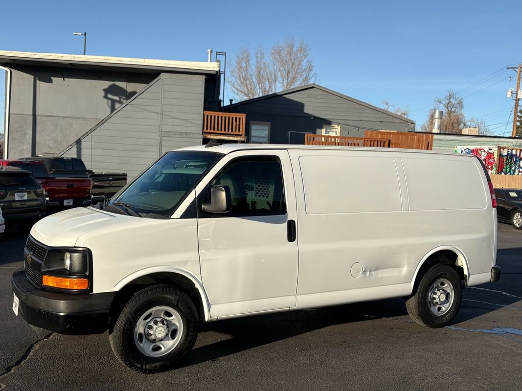 Used 2016 Chevrolet Express 3500 image 7