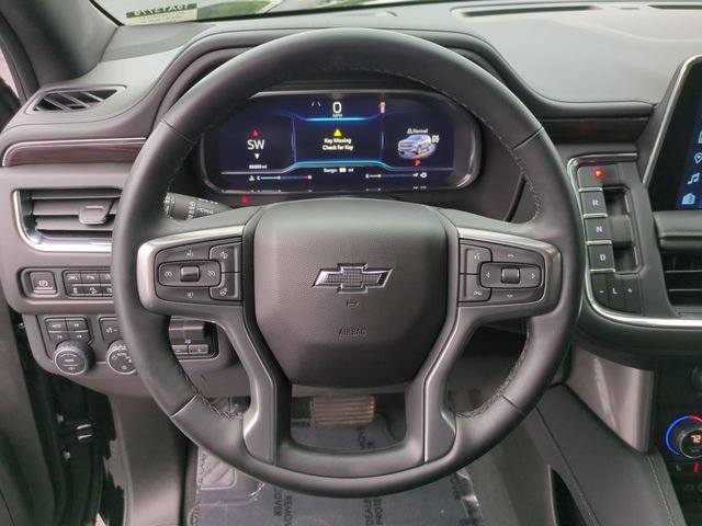 Used 2023 Chevrolet Tahoe Z71 w/ Z71 Off-Road Package AWD/4WD image 14