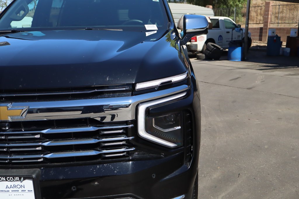 Used 2026 Chevrolet Suburban Premier w/ Sun And Tow Package AWD/4WD image 8