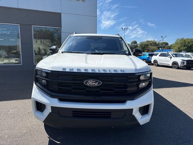 New 2025 Ford Expedition Active image 3