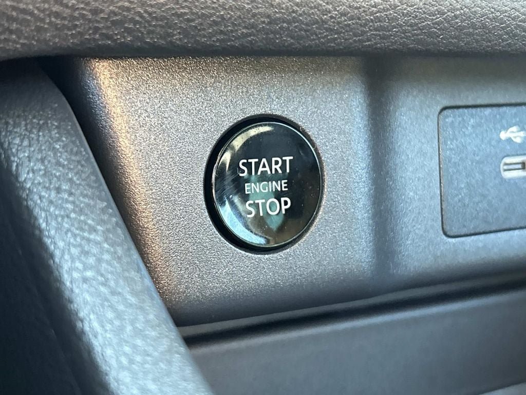 Certified 2024 Nissan Rogue SV AWD/4WD image 24