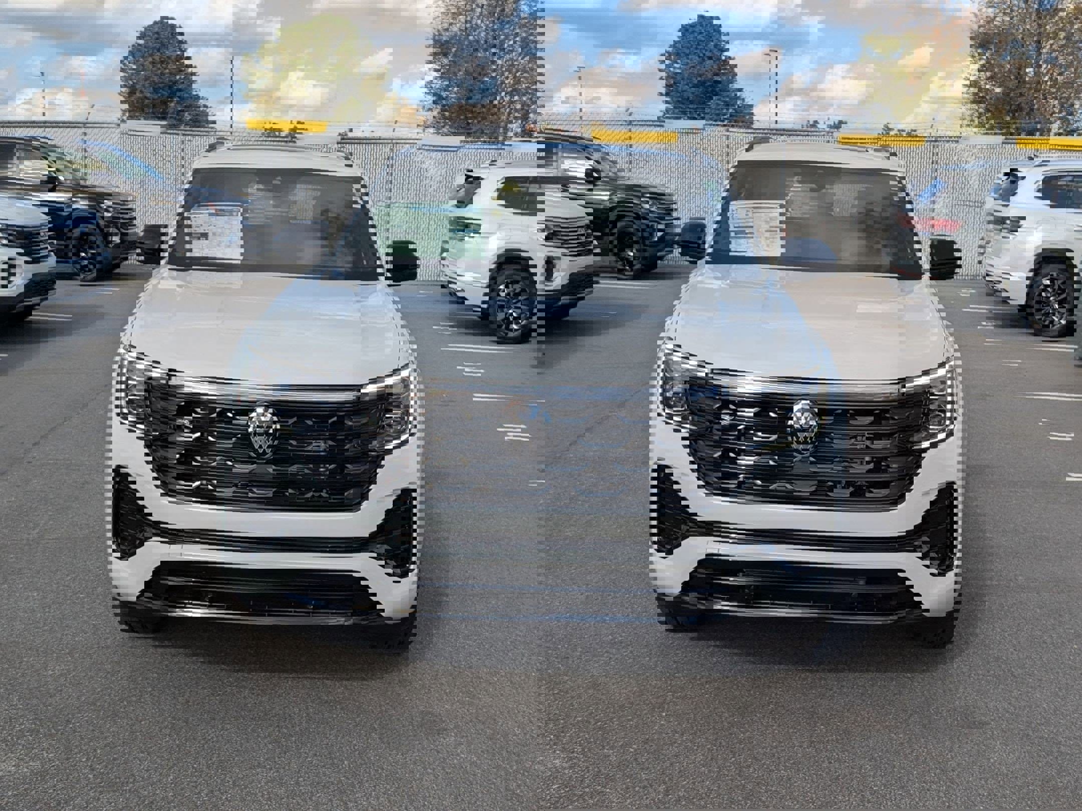 New 2026 Volkswagen Atlas Cross Sport SEL R-Line image 8