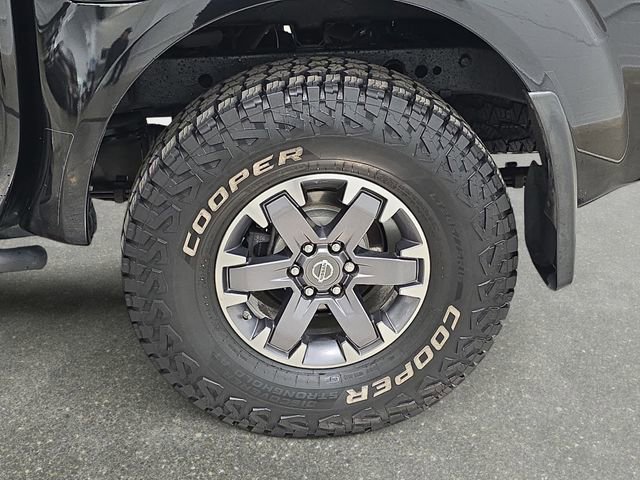 Used 2016 Nissan Frontier PRO-4X AWD/4WD image 32