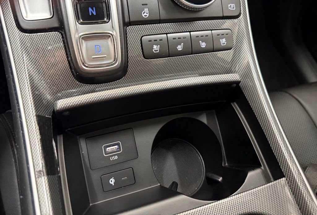 Used 2023 Hyundai Santa Fe Limited AWD/4WD image 19