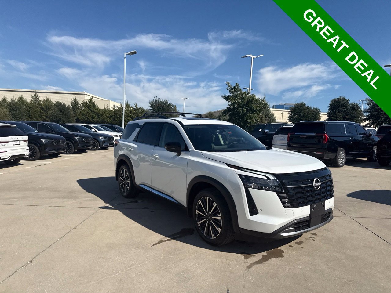 Used 2026 Nissan Pathfinder Platinum w/ Accent Package AWD/4WD image 8