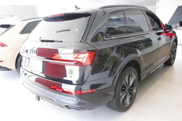 New 2025 Audi Q7 3.0T Prestige image 2
