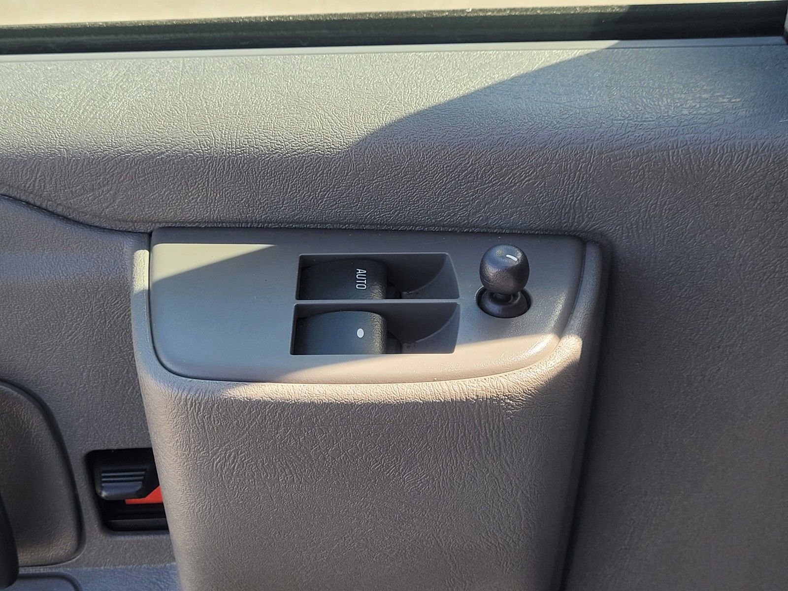 Used 2023 GMC Savana 2500 w/ Driver Convenience Package image 16