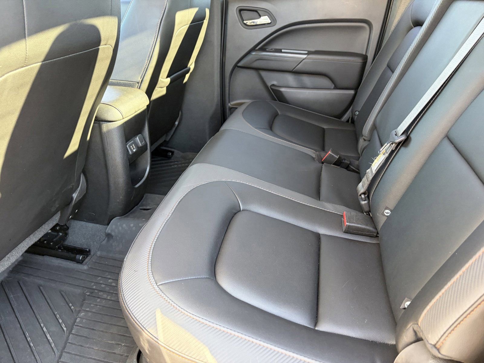 Certified 2022 GMC Canyon AT4 AWD/4WD image 18