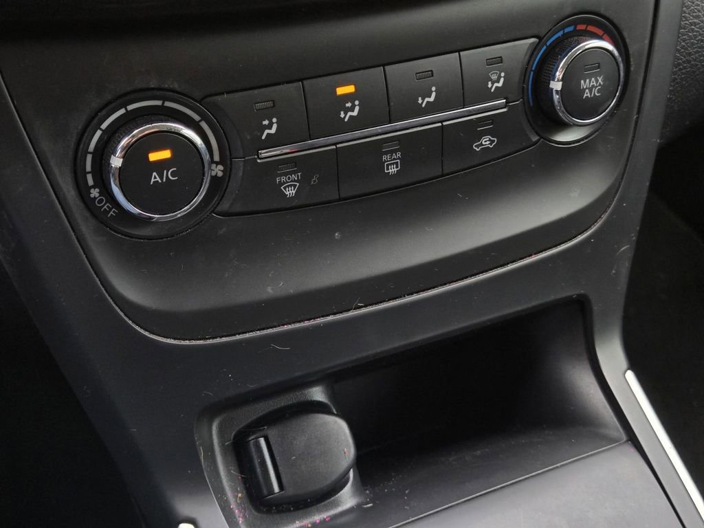 Used 2016 Nissan Sentra SV image 20